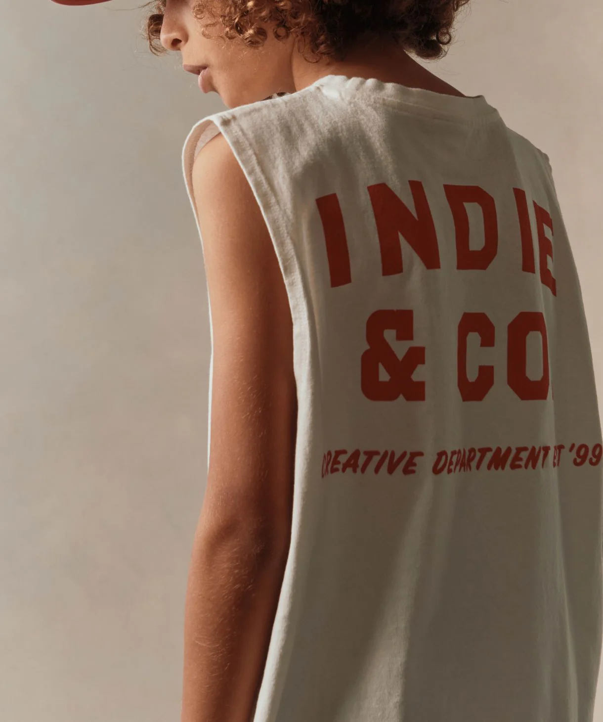 The Camino Muscle Tee - White/Red - Image 2